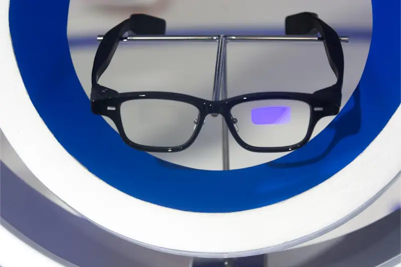 Quark AI Glasses