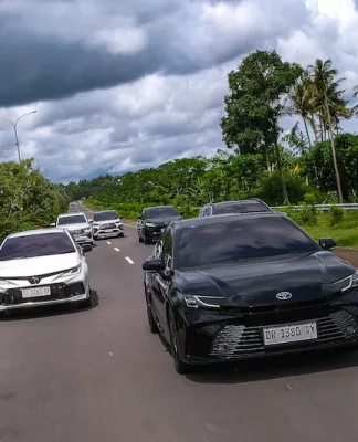 Uji Performa Hybrid EV Toyota di Lombok
