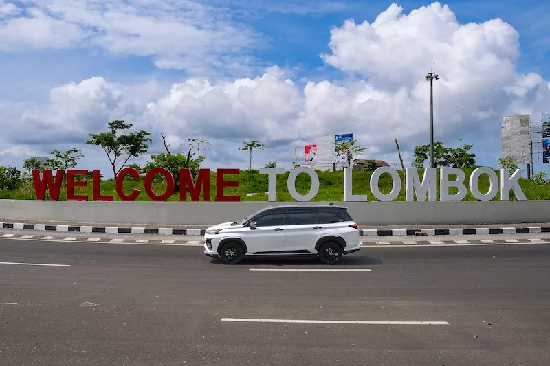 Uji Performa Hybrid EV Toyota di Lombok