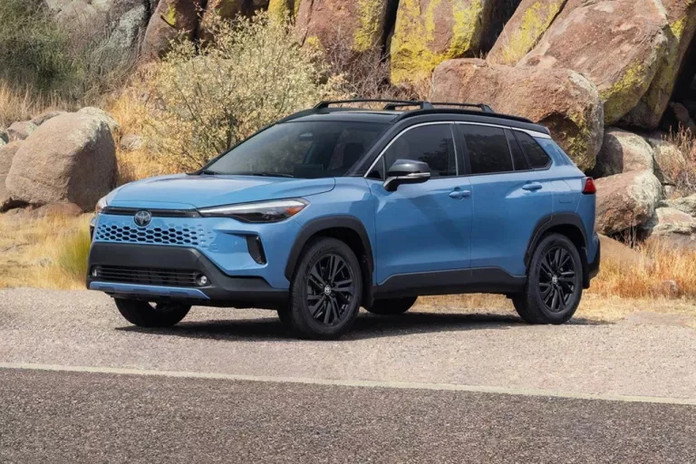 Rekomendasi Mobil Hybrid Paling Irit dan Efisien