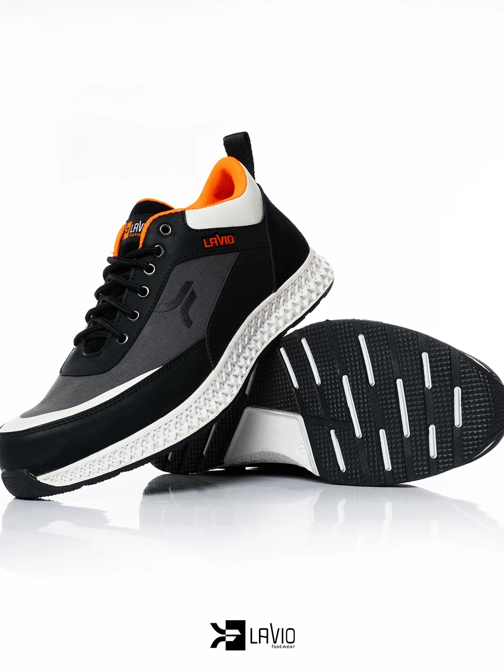 sepatu sneakers pria