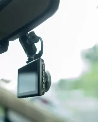 merek dashcam mobil