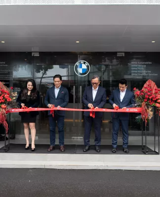Peresmian BMW Astra Mampang