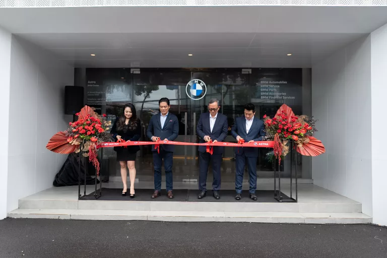 Lebih Dekat dan Personal, BMW Astra Mampang Hadirkan Standar Baru Nongkrong di Diler