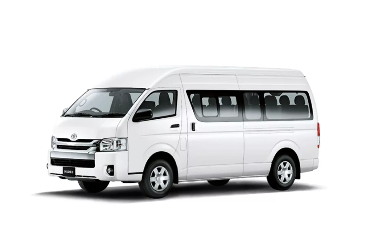 eksterior toyota hiace commuter