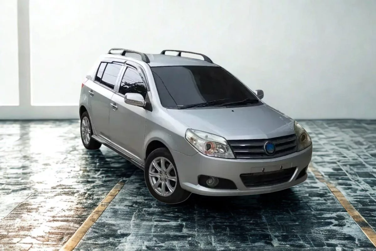 Eksterior dan Interior Geely MK2