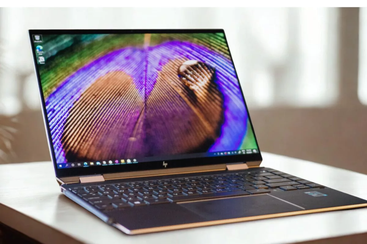 HP Spectre x360 14 (2025) rekomendasi laptop untuk kerja