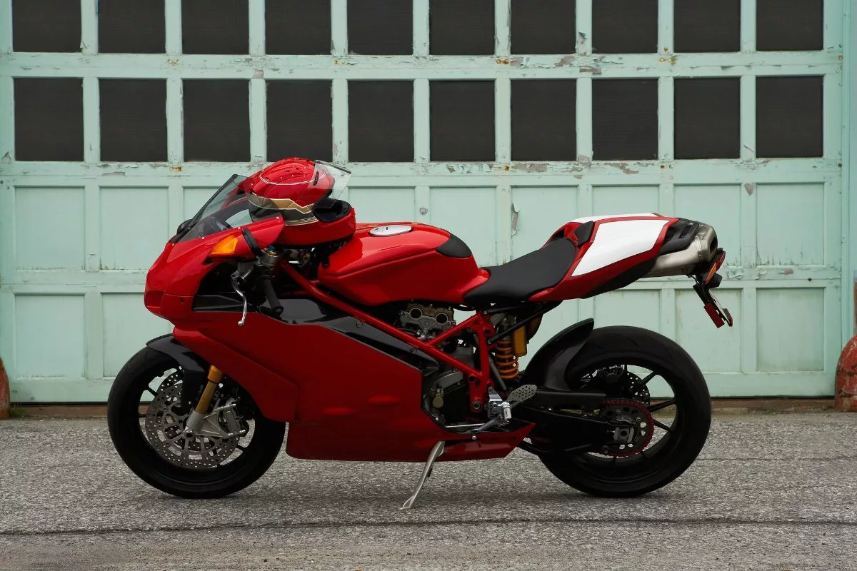 sepeda motor terbaru 2025 sport