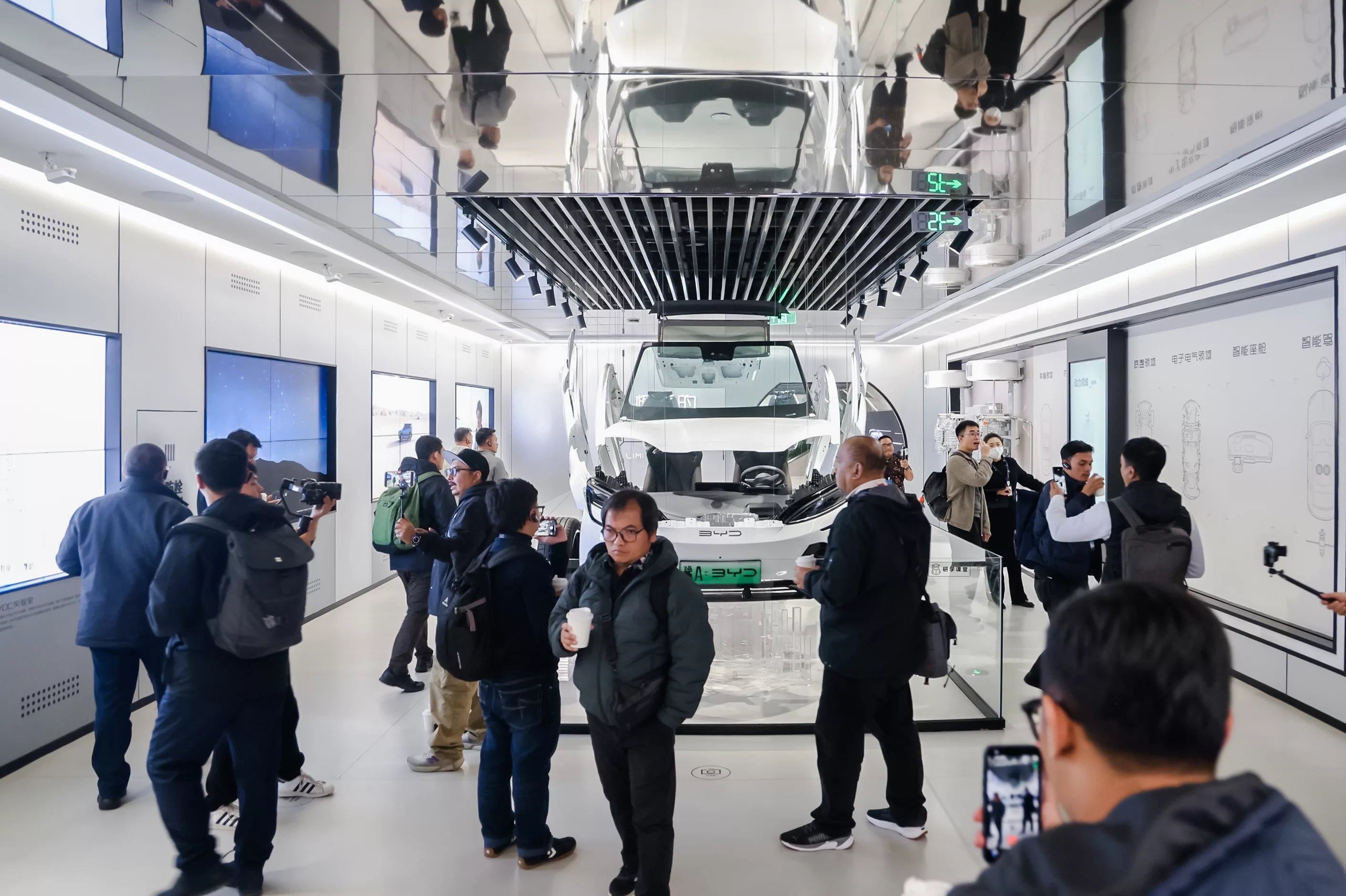 BYD Zhengzhou Di-Space 7