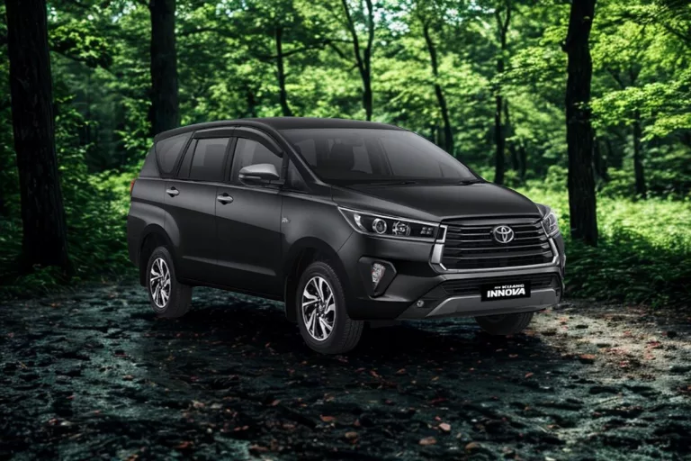 Masih Jadi Idola! Intip Spesifikasi dan Harga Terbaru Toyota Innova Reborn 2025