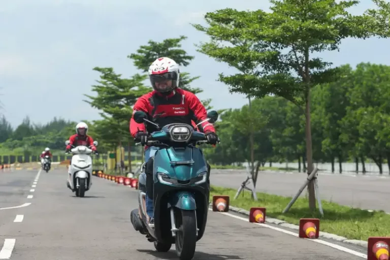 Honda Stylo 160 CBS & ABS: Perbedaan, Fitur, dan Harga