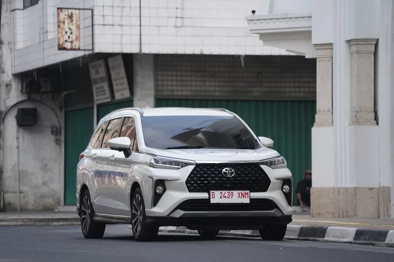 New Veloz Hybrid Tuntaskan Ekspedisi Lintas Nusa