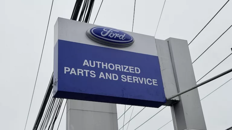 Resmi Buka, Ini Alasan Ford Pilih Bekasi Jadi Lokasi Bengkel 2S Terbarunya