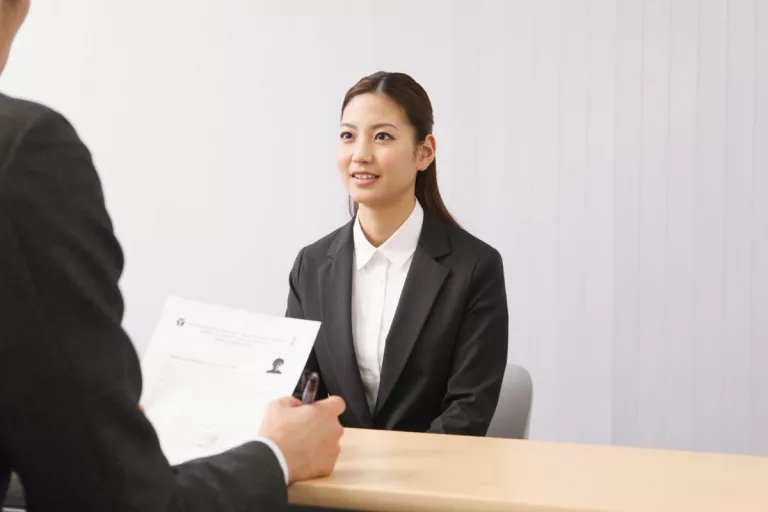 Kelebihan dan Kekurangan Saat Interview, Panduan Menjawab Jujur Tanpa Menjatuhkan Diri!