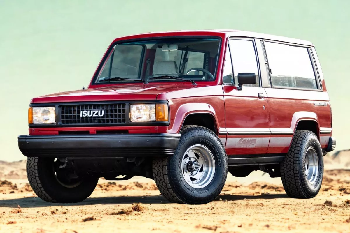 Kelebihan dan Kekurangan Isuzu Trooper