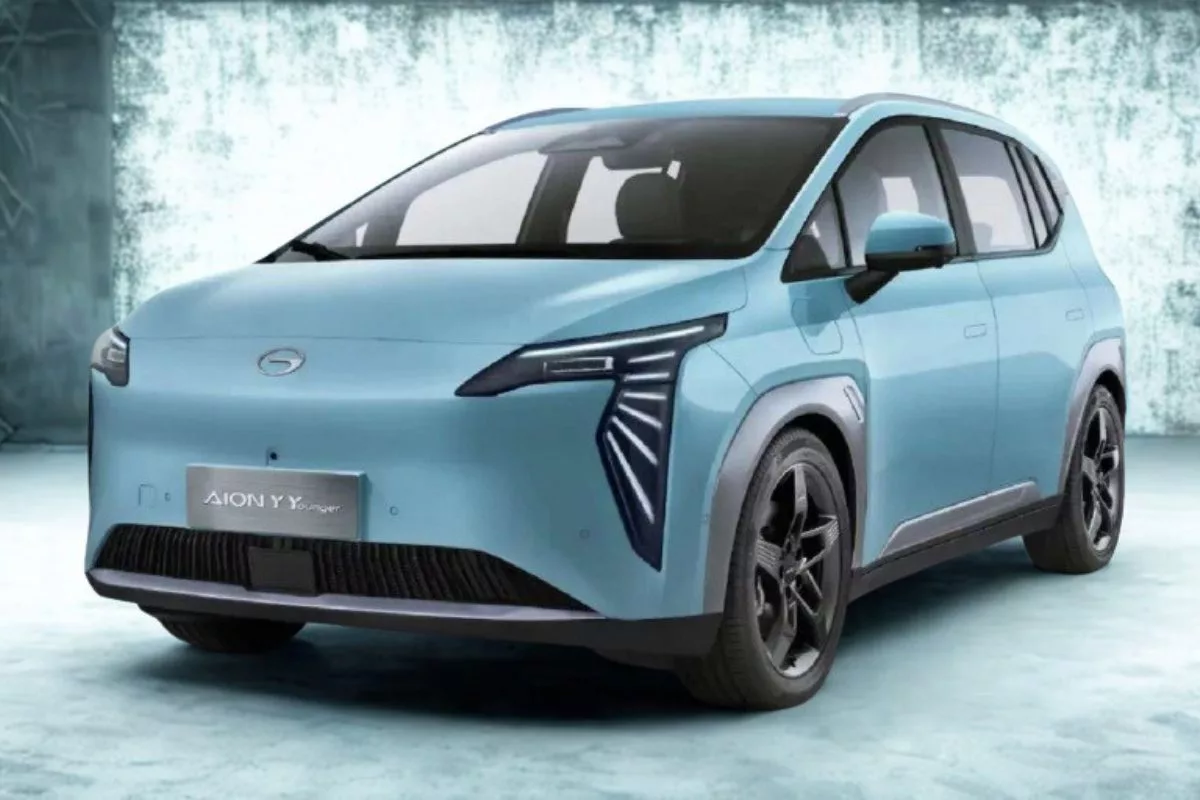 Eksterior dan Interior AION Y Plus