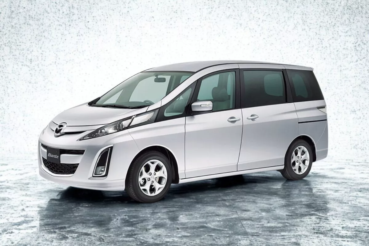 Interior dan Eksterior Mazda Biante