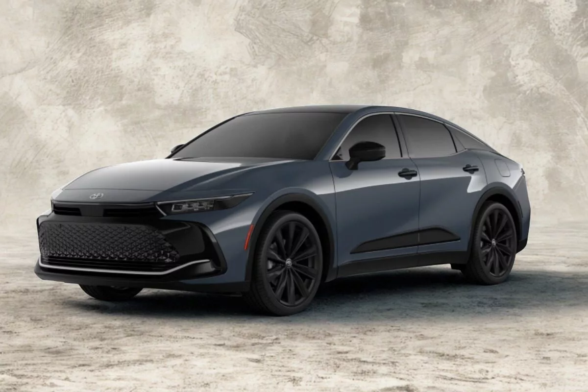 Fitur Unggulan Toyota Crown