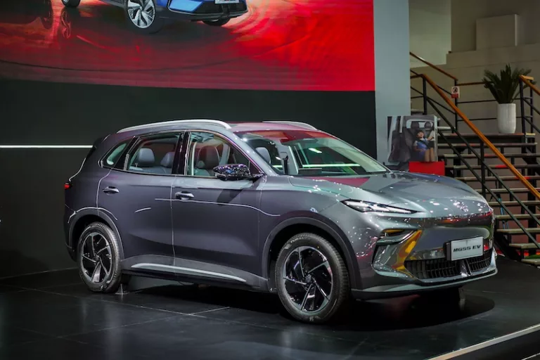 Jemput Bola ke Mal Jakarta, MG Tawarkan SUV Listrik MGS5 EV Harga Rp333 Jutaan