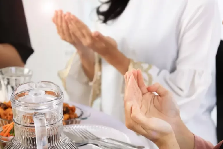 Niat Puasa Ramadhan Lengkap dan Artinya