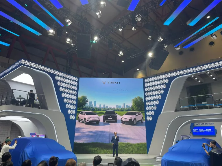 VinFast Limo Green Tawarkan Harga Lebih Terjangkau di IIMS 2026
