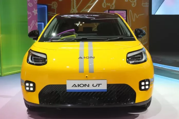 Spesifikasi AION UT Standard VS Premium, Apa Bedanya? aion ut