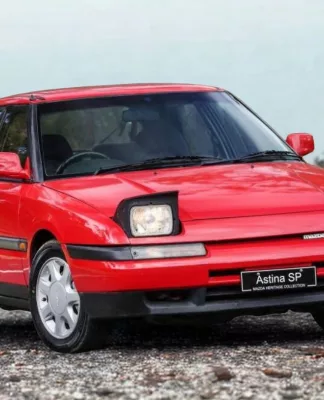 Mazda Astina Bawa Gaya Ikonik Pop-Up Headlight yang Bikin Tampilan Eksterior Auto Keren! review mazda astina