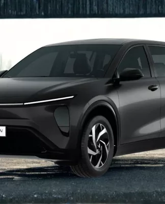 review vinfast limo green