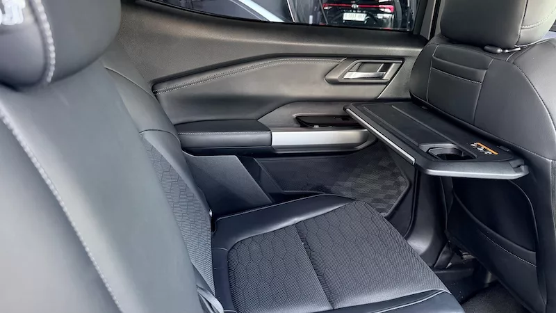 Review Mitsubishi Destinator