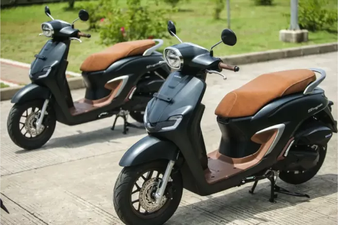 Perbandingan Lengkap Honda Stylo vs Yamaha Filano, Mending Pilih Mana? yamaha filano
