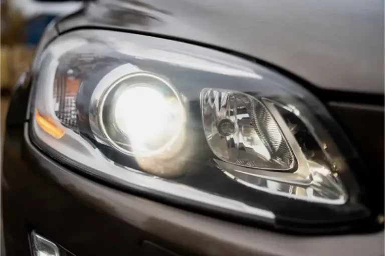 5 Ciri Relay Lampu Mobil Rusak dan Cara Mengeceknya dengan Mudah
