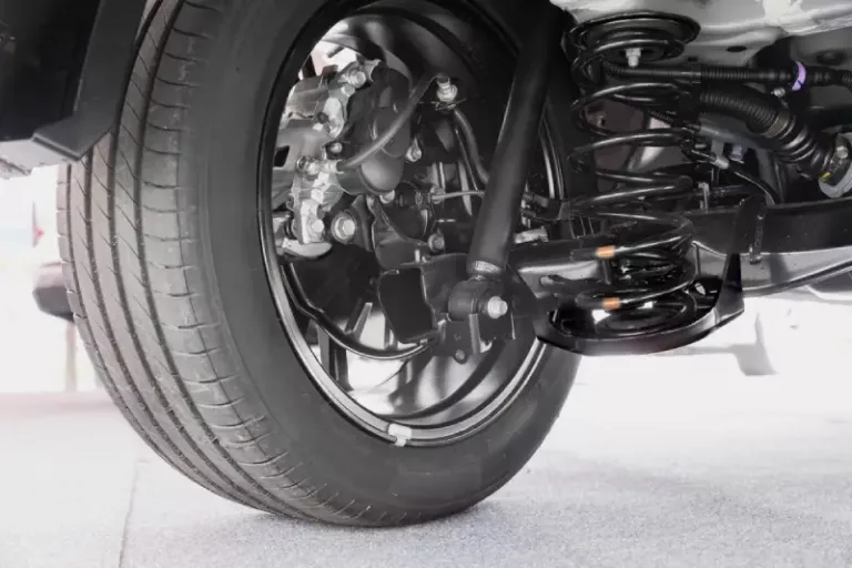 6 Tips Merawat Shockbreaker Mobil Agar Tidak Cepat Rusak