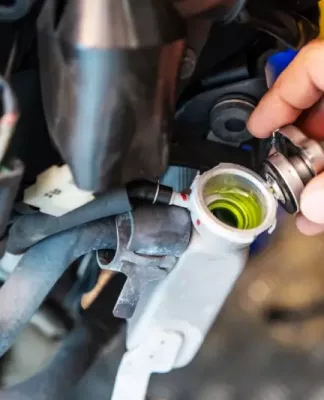 Air Radiator Motor Cepat Habis, Ternyata Ini Penyebabnya Air radiator motor