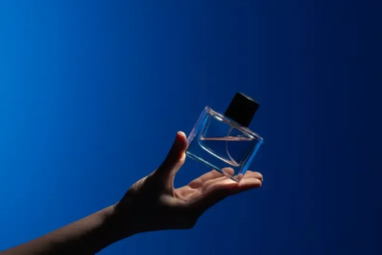 Extrait de Parfum: Pengertian dan Perbedaannya dengan Eau de Parfum