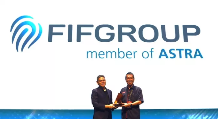 FIFASTRA Sabet Silver WOW Brand 2026 Kategori Kredit Motor! FIFASTRA Silver Winner WOW Brand 2026