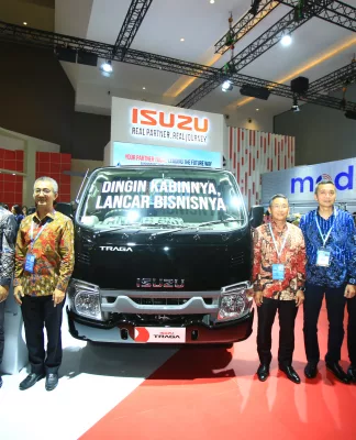 Isuzu Traga