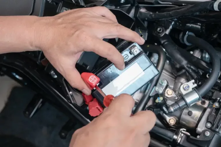 Ciri Sekring Motor Putus dan Cara Menggantinya