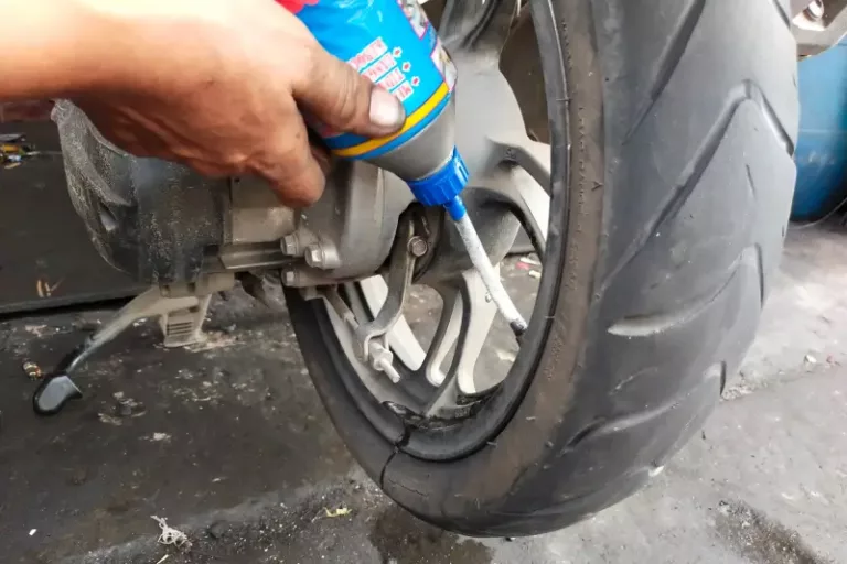 10 Rekomendasi Cairan Ban Tubeless Terbaik dan Tahan Bocor