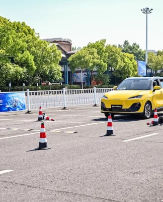 Tampil Beda! LEPAS E4 EV Jadi SUV Listrik Ganteng Jagoan Kaum Urban LEPAS E4 EV