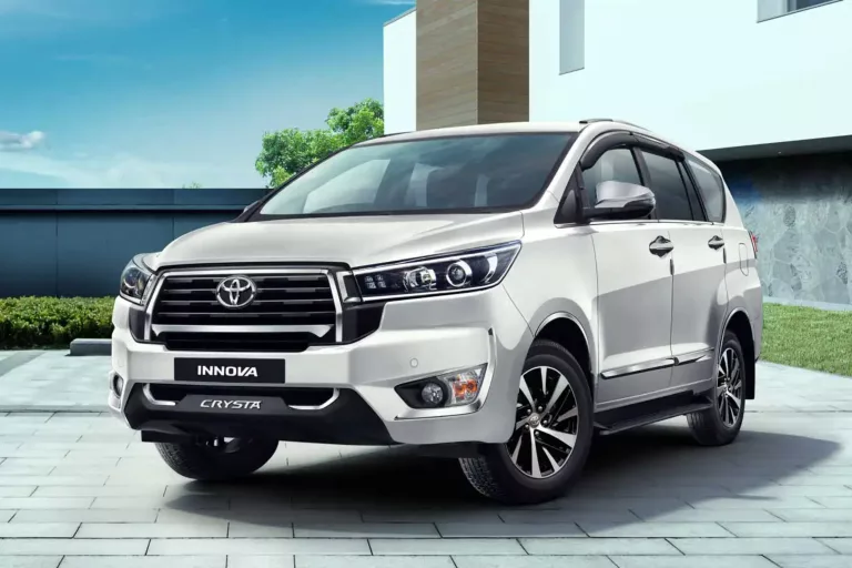 Review Toyota Innova Crysta 2026, Spesifikasi Performa dan Fitur Terbaru!