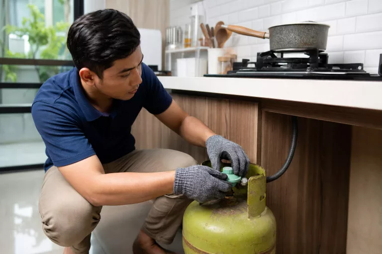Jangan Panik! Begini Cara Mudah dan Aman Pasang Regulator Gas