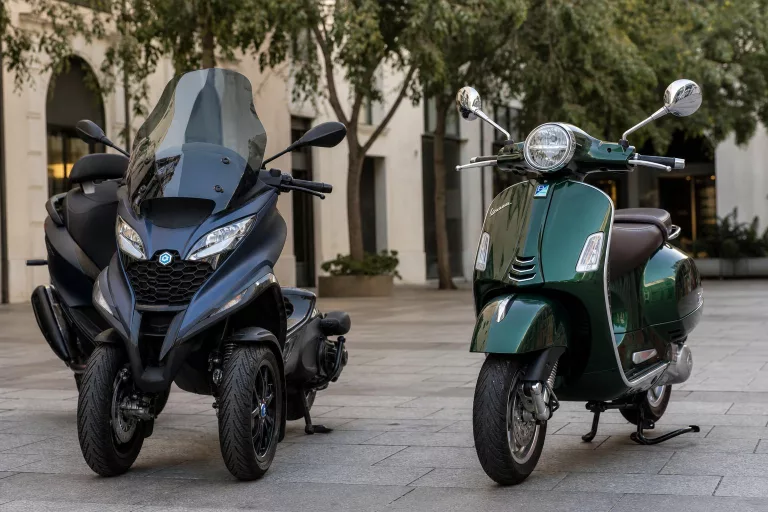Memahami Perbedaan Dua Merek Motor Ikonik, Piaggio dan Vespa
