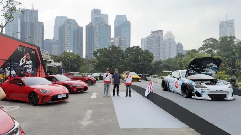 Pecah! Ratusan Mobil Modifikasi Padati Senayan di Ajang Toyota GR Car Meet 2026