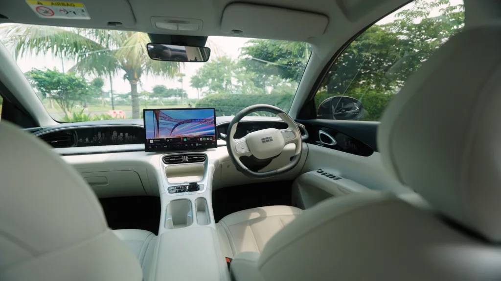 Interior Geely EX2 Max