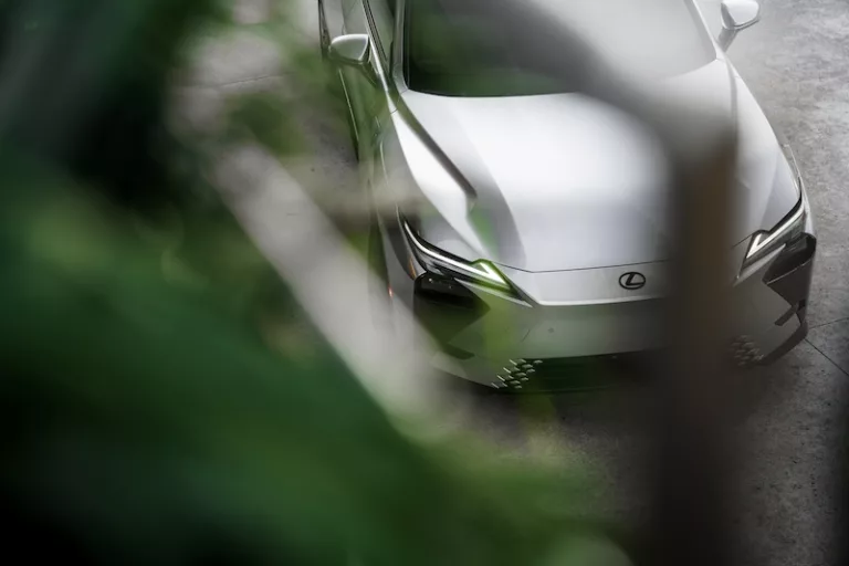 All-New Lexus ES Versi Elektrifikasi Siap Masuk Indonesia
