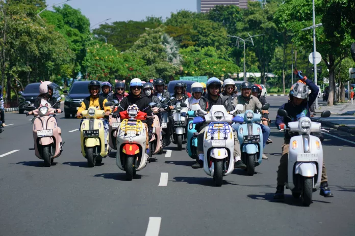 Jadi Wadah Ekspresi Kaum Urban, Yamaha CLASSY Modifest Surabaya Banjir Karya Kreatif CLASSY Modifest Surabaya - Rolling City