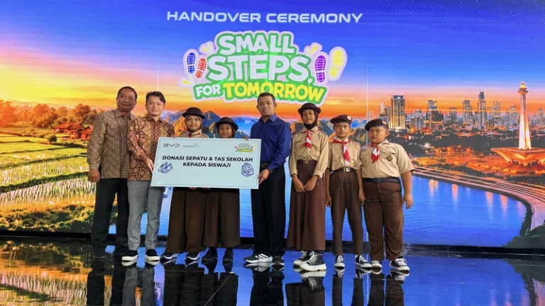 Tiap Mobil Terjual Jadi Bantuan Sekolah! BYD Perluas Program “Small Steps for Tomorrow” di 45 Kota Indonesia