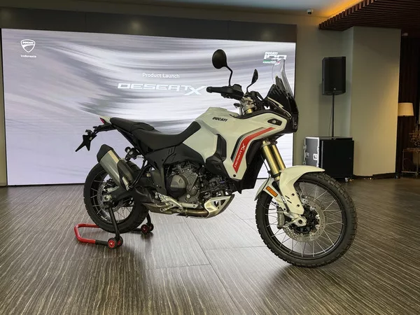 Ducati DesertX V2 Meluncur di Indonesia