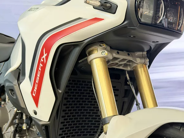 Spesifikasi Ducati DesertX V2