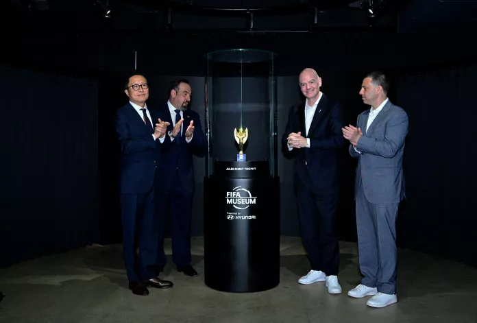 Menelusuri Satu Abad Sejarah Piala Dunia di Rockefeller Center Bareng Hyundai